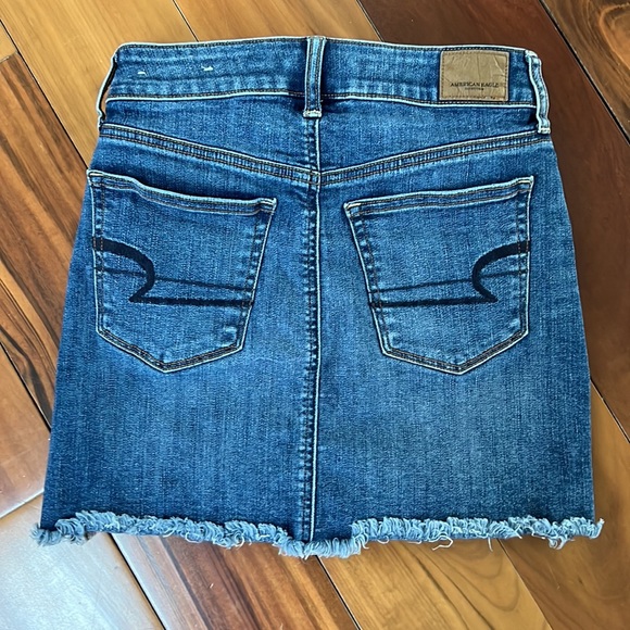 American Eagle super stretch distressed mini jean skirt - Picture 7 of 7
